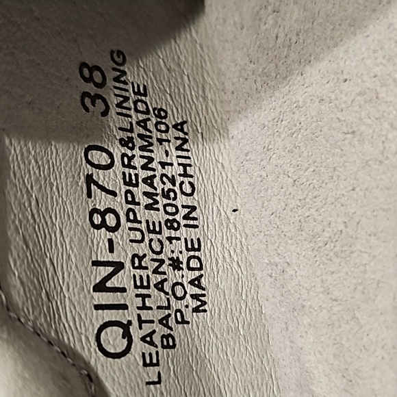 Alegria Shoes - Picture 16 of 16